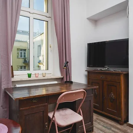 Riverside Center With Classic Vibes - By Upstairs Krakau