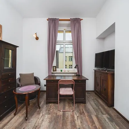 Daire Riverside Center With Classic Vibes - By Upstairs *